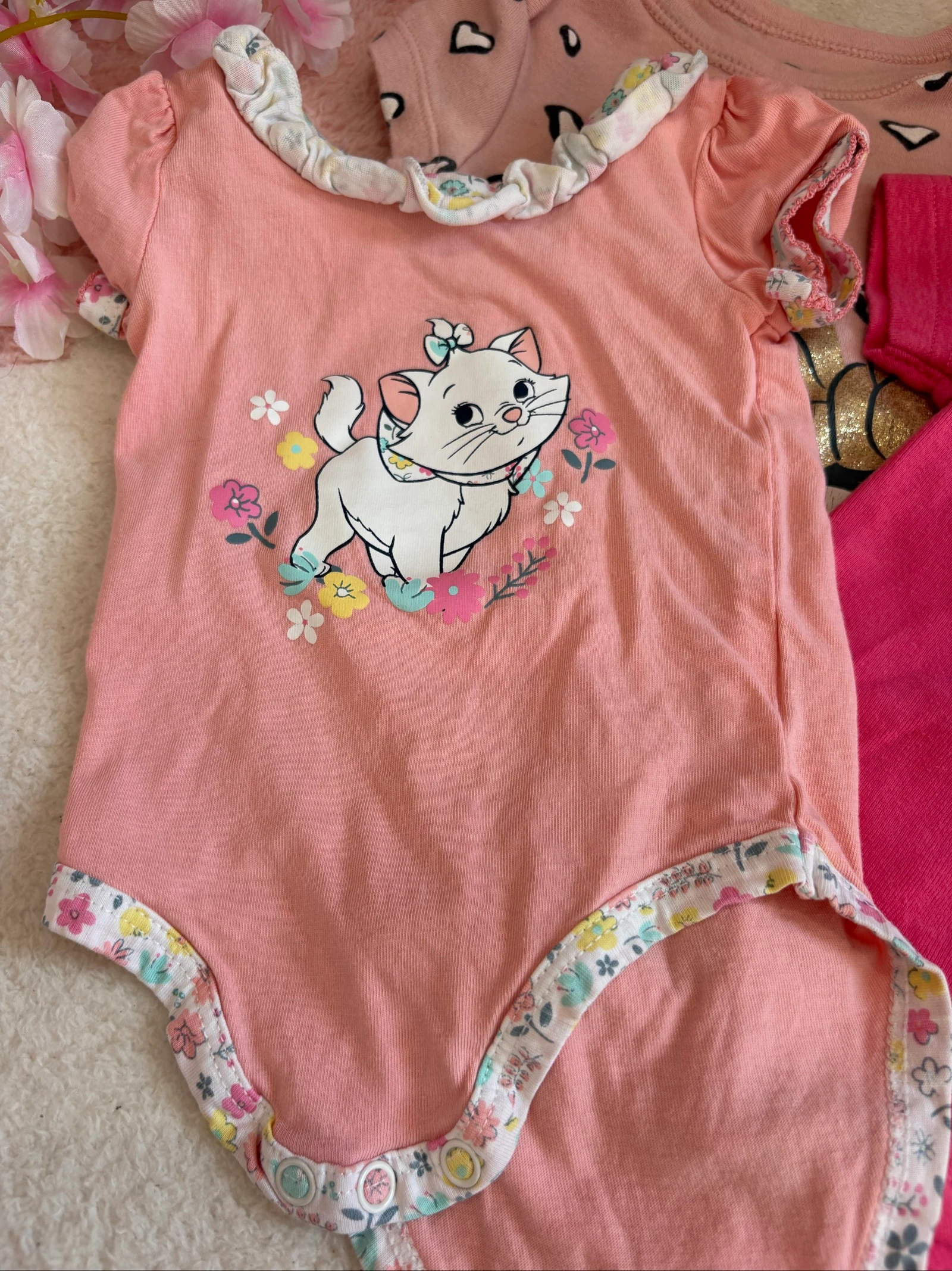 Lote de 4 bodies da Disney para bebê menina de 3 meses – Marie & Minnie – Excelente estado – photo 4